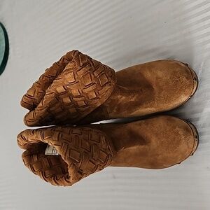 Womens Ugg suede ankle boots size 7